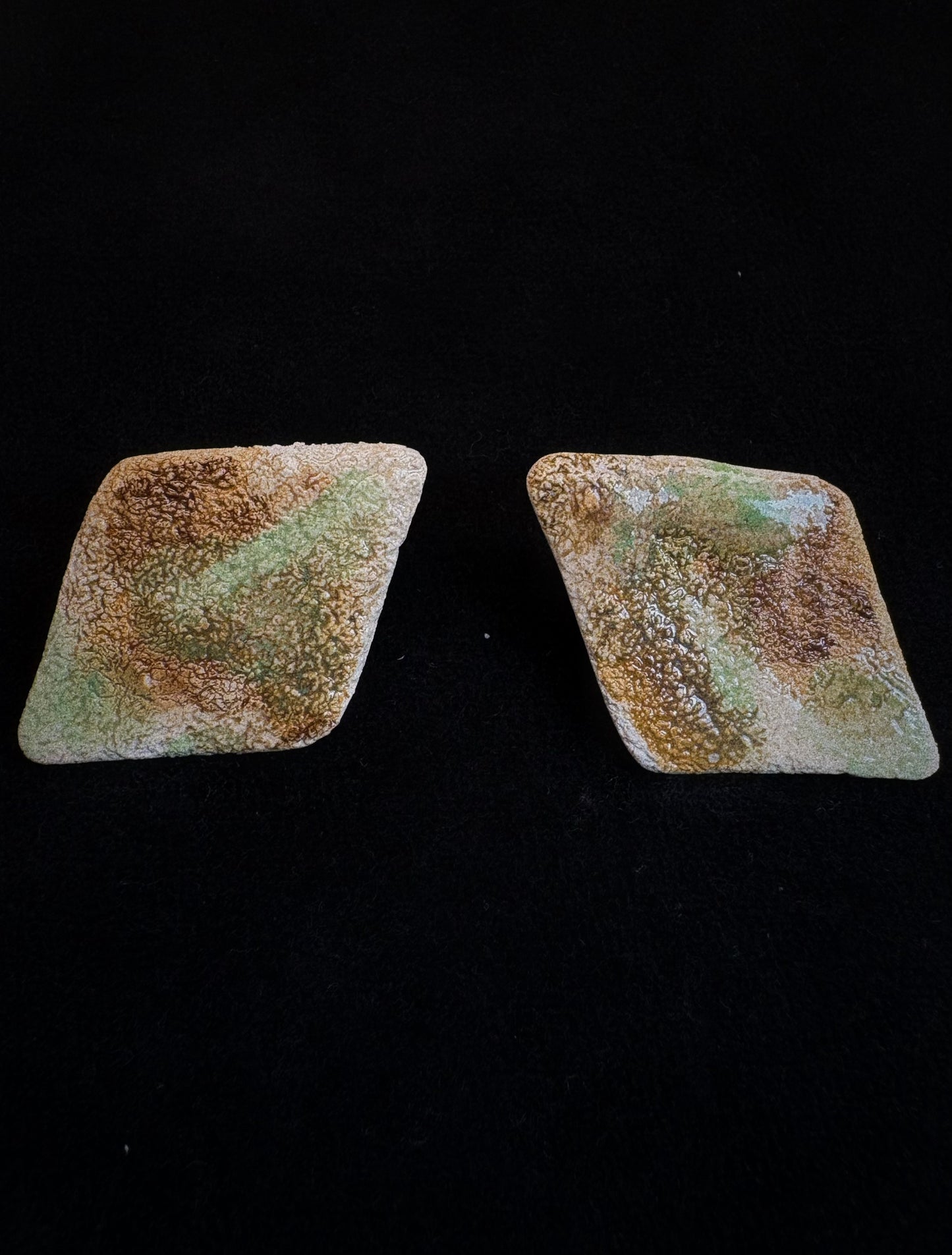 MINERAL GLAZE — “Subsurface Vein“